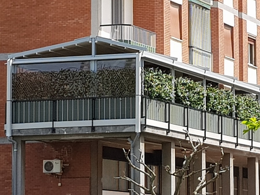 Coperture per ringhiere di balconi